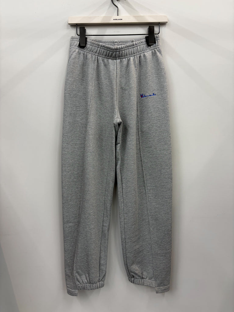 【WH27SP224G】 ATHLETIC LOGO CUT-UP FITTED SWEATPANTS GREY