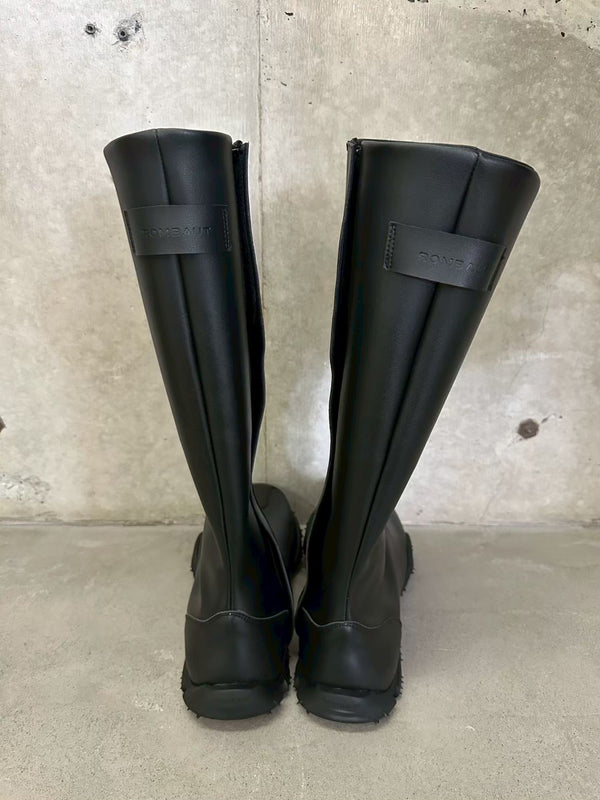 ABUNDANCE BLACK BEYOND LEATHER