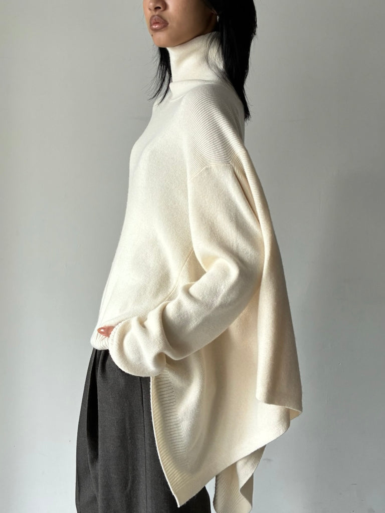 SQUARE BOX KNIT OFF WHITE