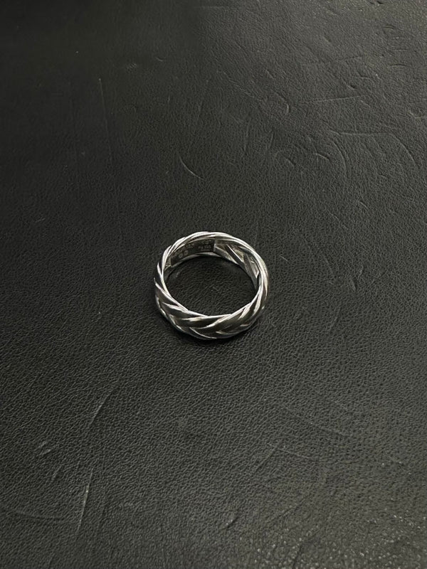 BRAIDED RING SILVER