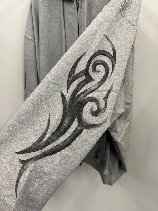 【MH27ZU151G】GREFFITTI TRIBAL ZIP-UP HOODIE GREY