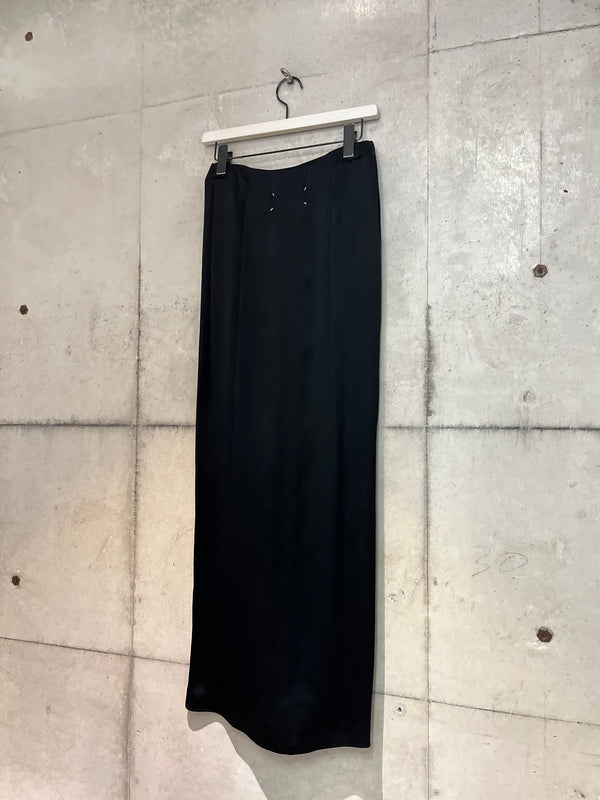 【S51MI0014M36047900】DRAPED SATIN MIDI SKIRT BLACK