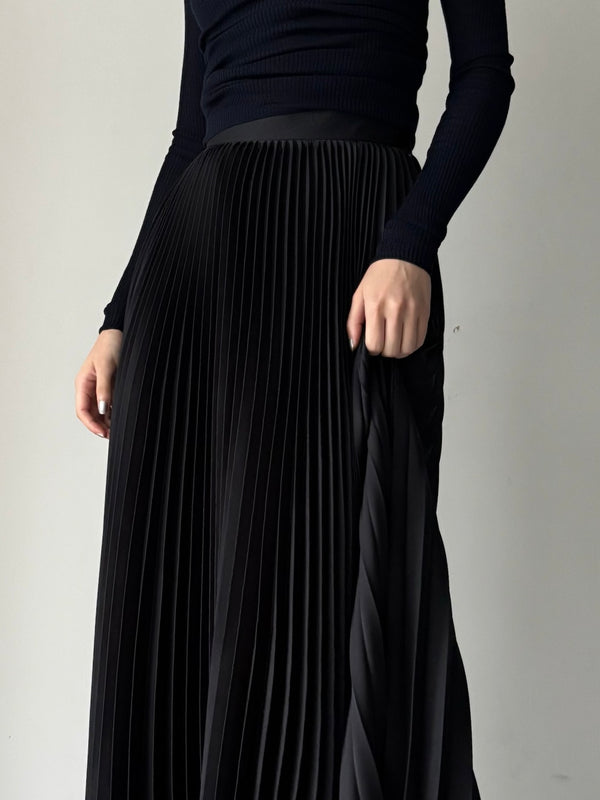 【J02MA0407J70096】SKIRT 146 PL BLACK