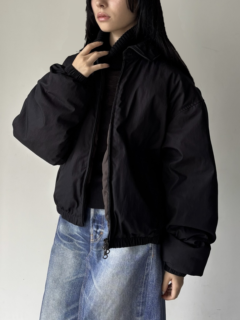 【W2261CB】CROPPED AVENUE PUFFA BLACK