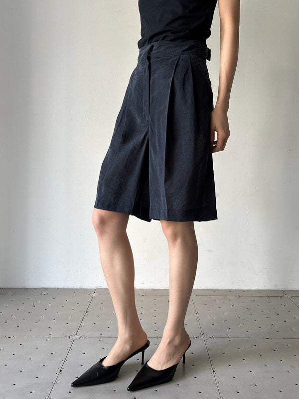 【034-026-WP022】LIGHT SHEER HALF PANTS BLACK