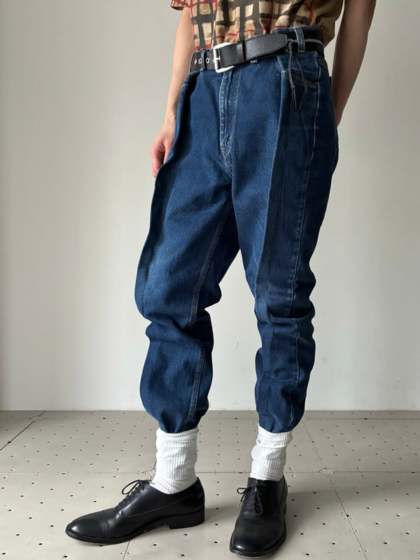 【33PT09DE13USBL】PLEATED JEANS BLUE