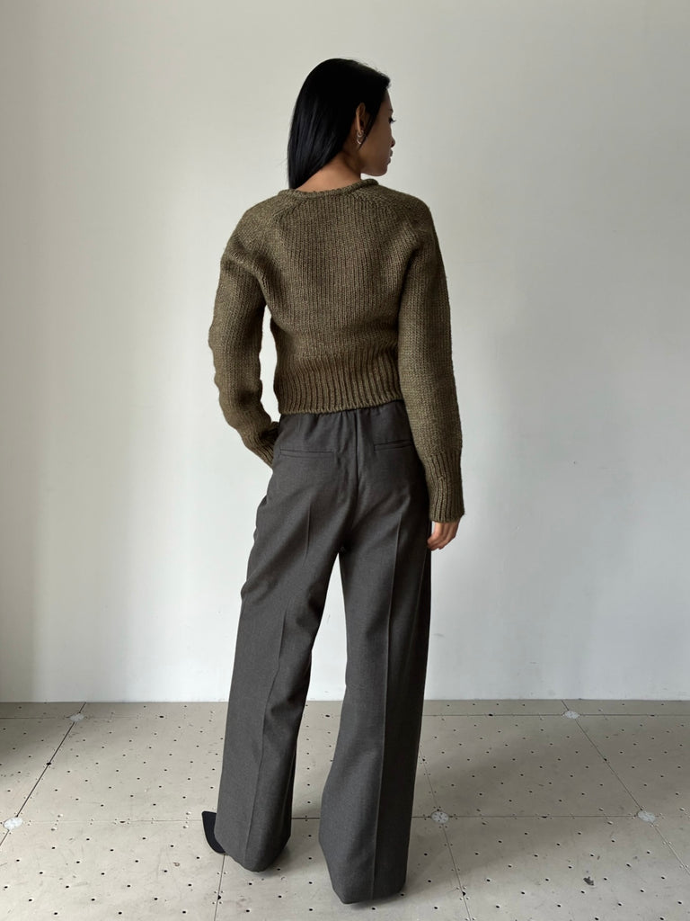 OUR LEGACY (アワーレガシー) 公式通販 | SHARP V-NECK KHAKI