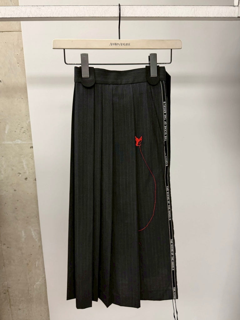 PLEATED APRON BLACK