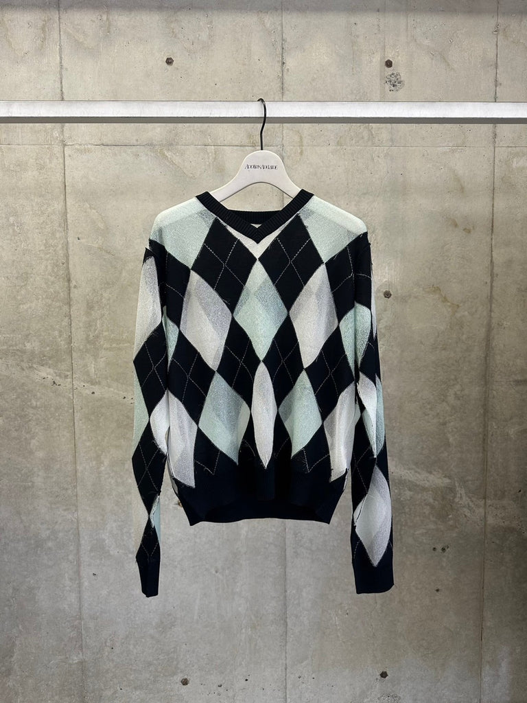 REVERSED ARGYLE SWEATER BLACK