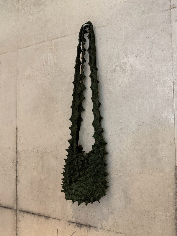 SPIKY SHOPPING BAG GREEN