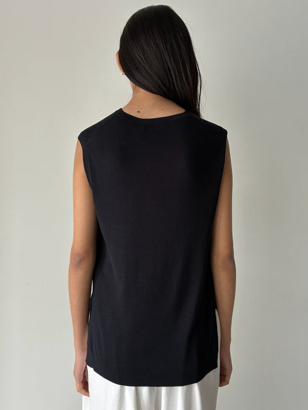 CARMY VEST BLACK