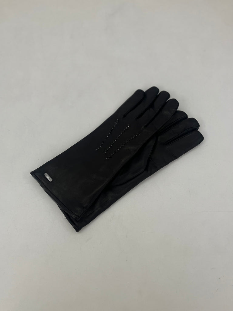HER GLOVES BLACK