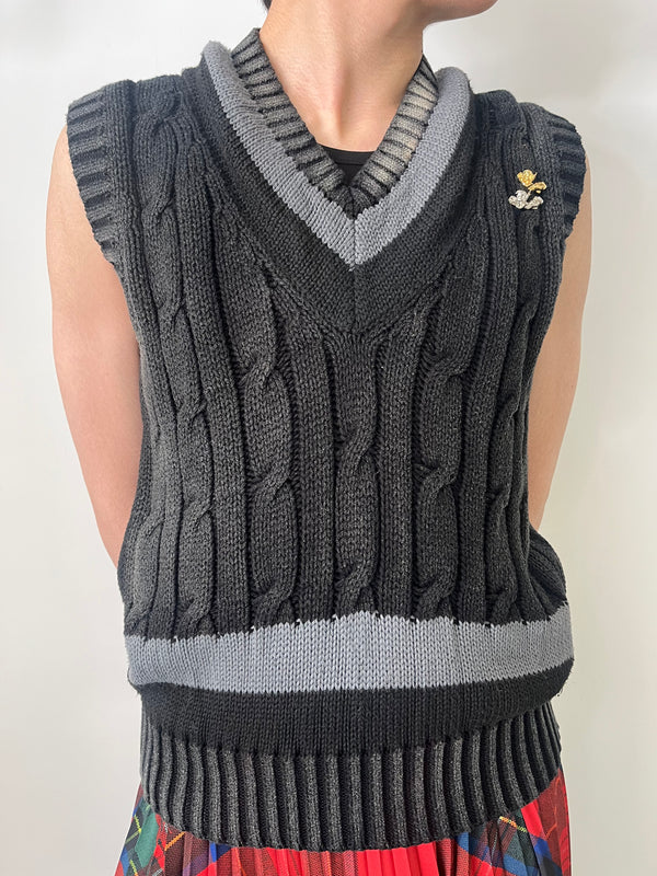 DECAYED SCHOOL KNIT VEST BLACK