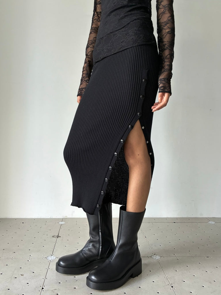 MULTI SNAP LIGHT RIB SKIRT BLACK