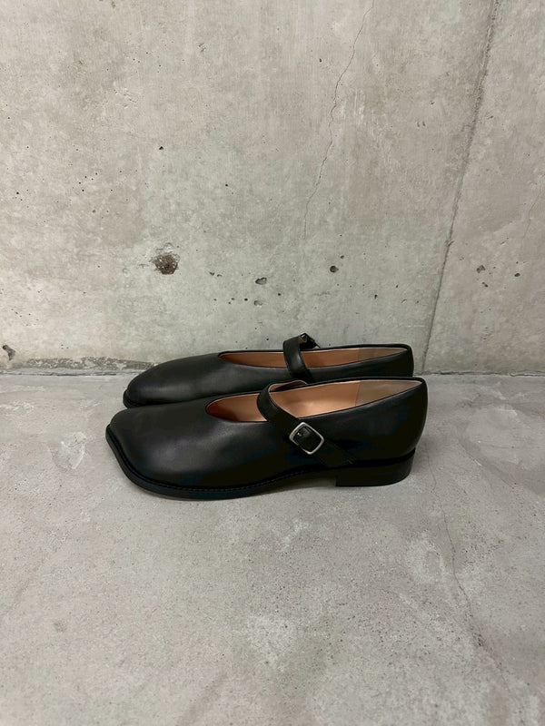 【NP09-F004】OBLIQUA FLAT MARY JANES BLACK