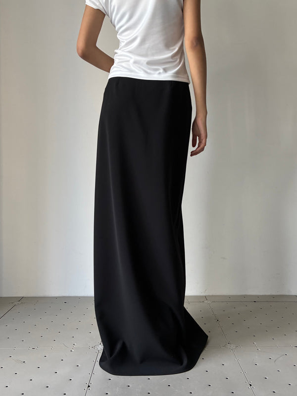 HERITAGE SLIT CREPE LONG SKIRT BLACK