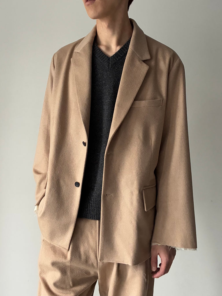 ISSUETHINGS x ADDITION ADELAIDE EXCLUSIVE JACKET BEIGE