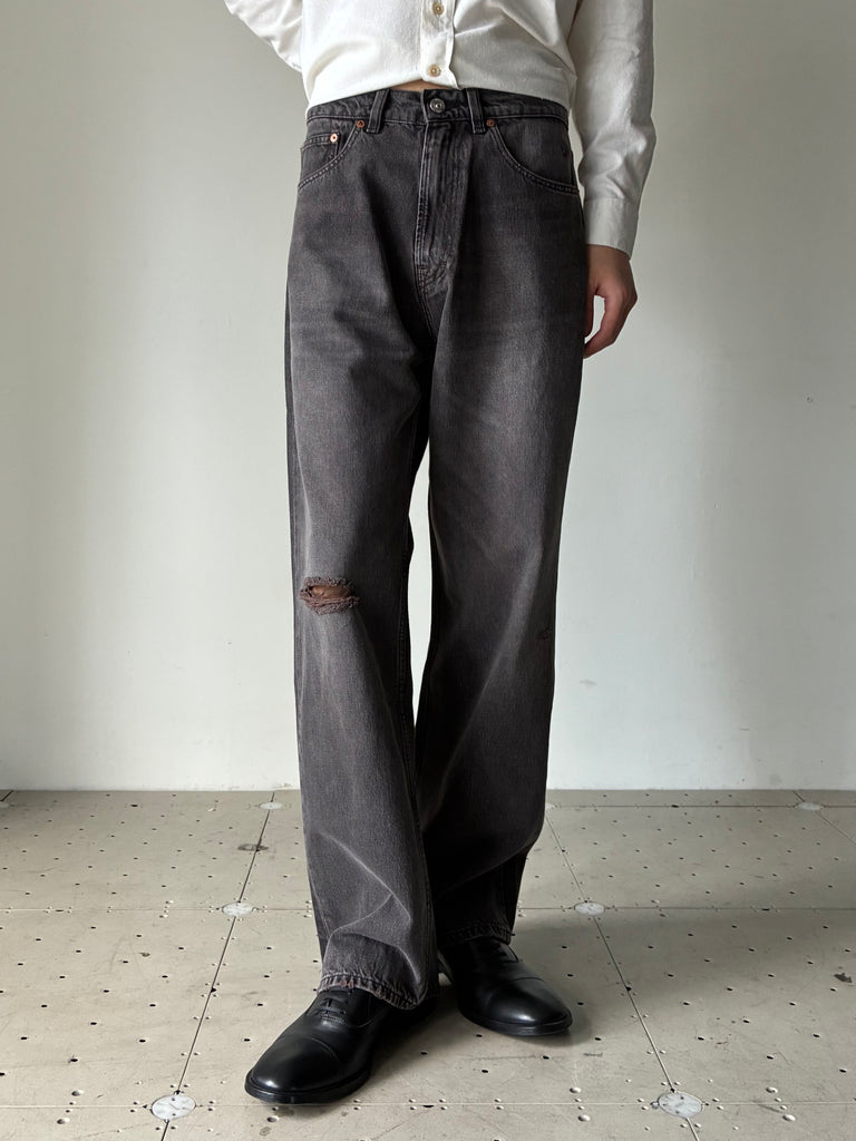 THIRD CUT BLACK