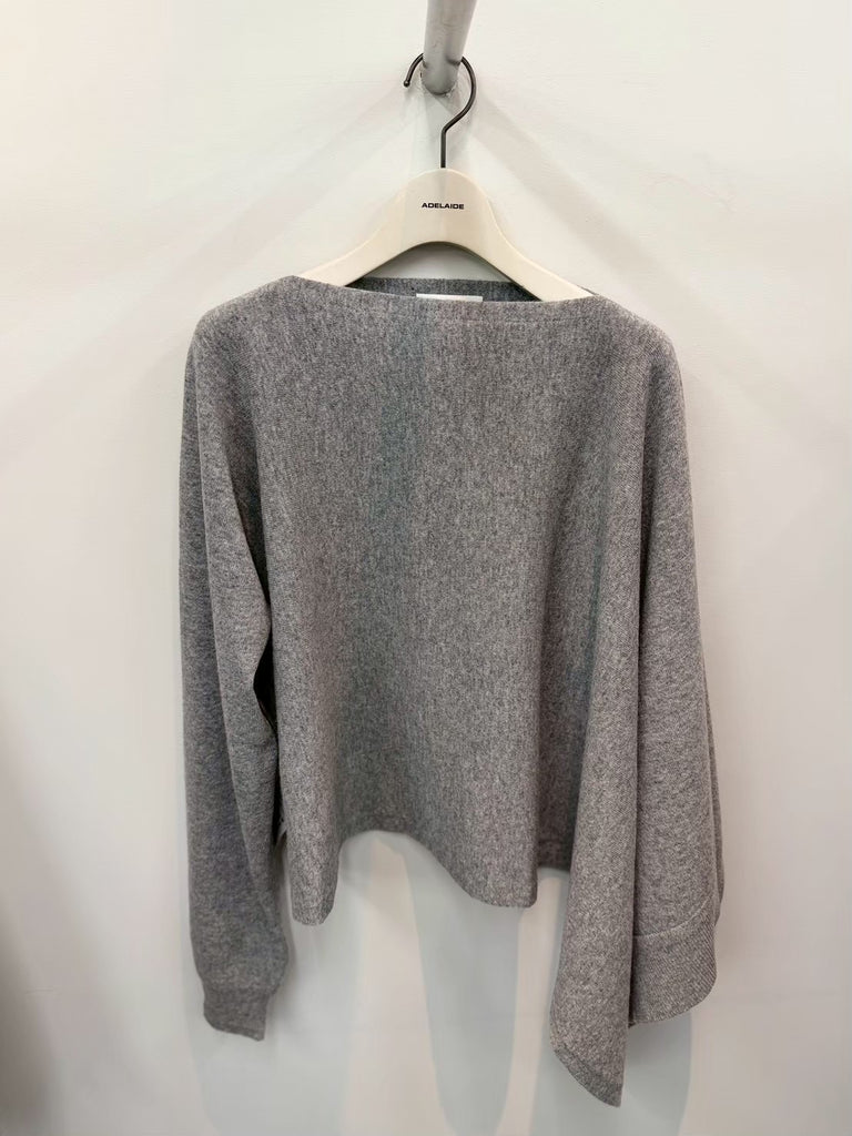 【J01ZZ0114J14827】CAPE W/ ONE SLEEVE GREY