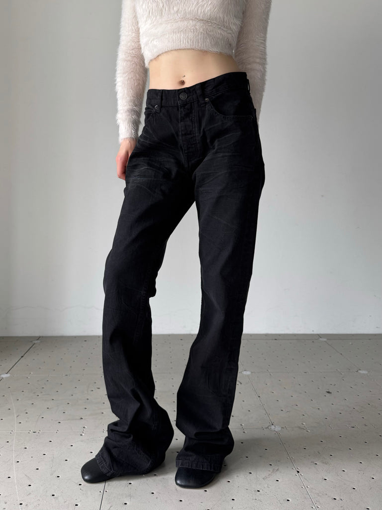 LOW STRAIGHT PANTS BLACK