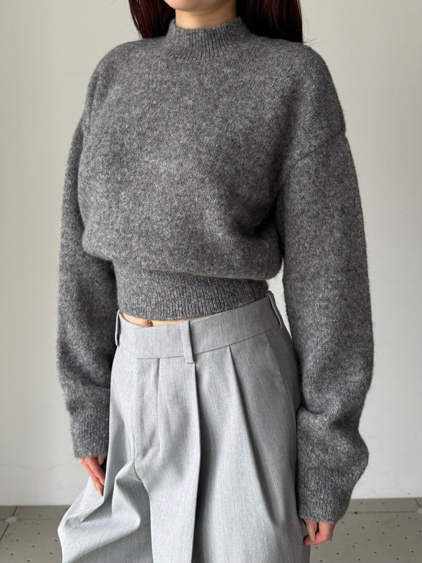 LA MAILLE JACQUEMUS GREY