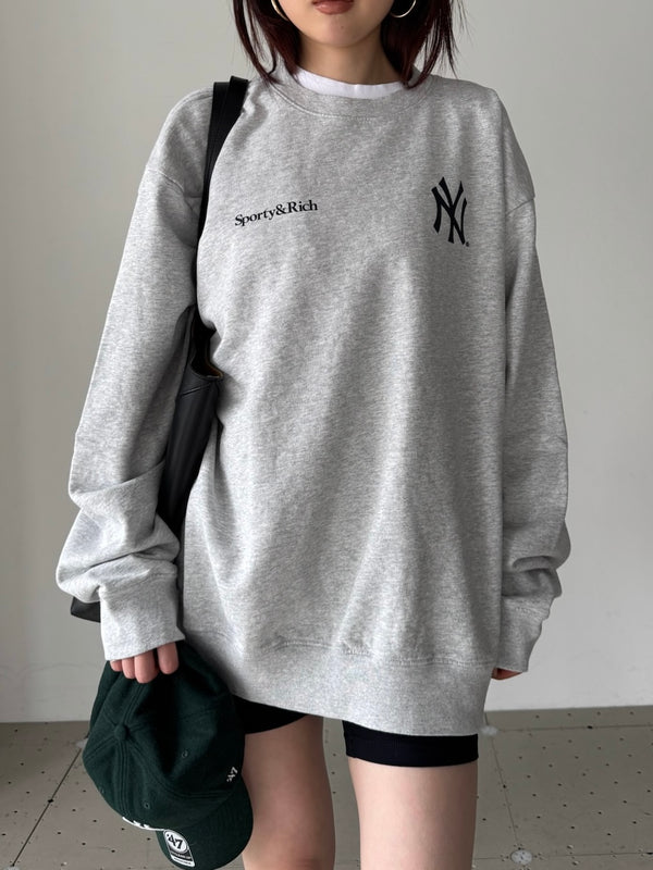 CHAMPIONS CREWNECK GREY