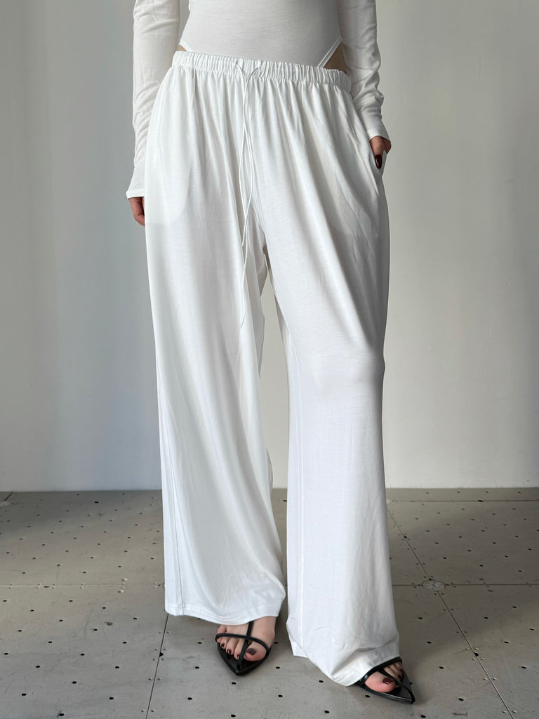 COLLAGEN WEEKEND PANTS WHITE