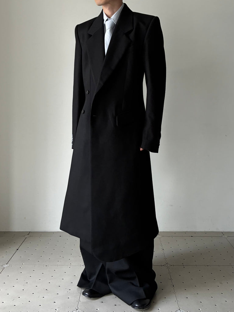 【AW26 MT 002 A】OVERSIZED TAILORED COAT BLACK