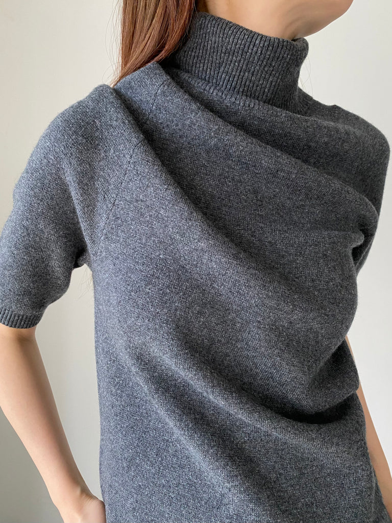 KNITWEAR 06 GREY