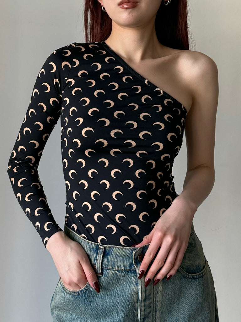 RECYCLED MOON JERSEY SS ASYMMETRIC TOP BLACK