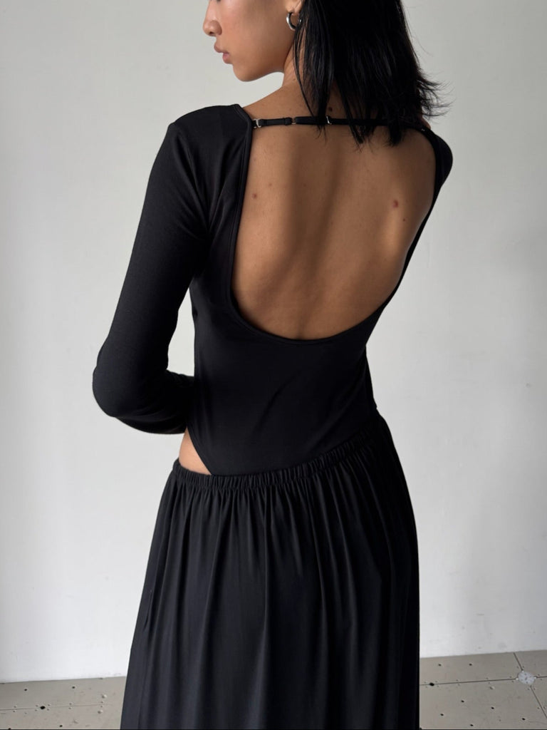SCOOP-NECK BODYSUIT BLACK