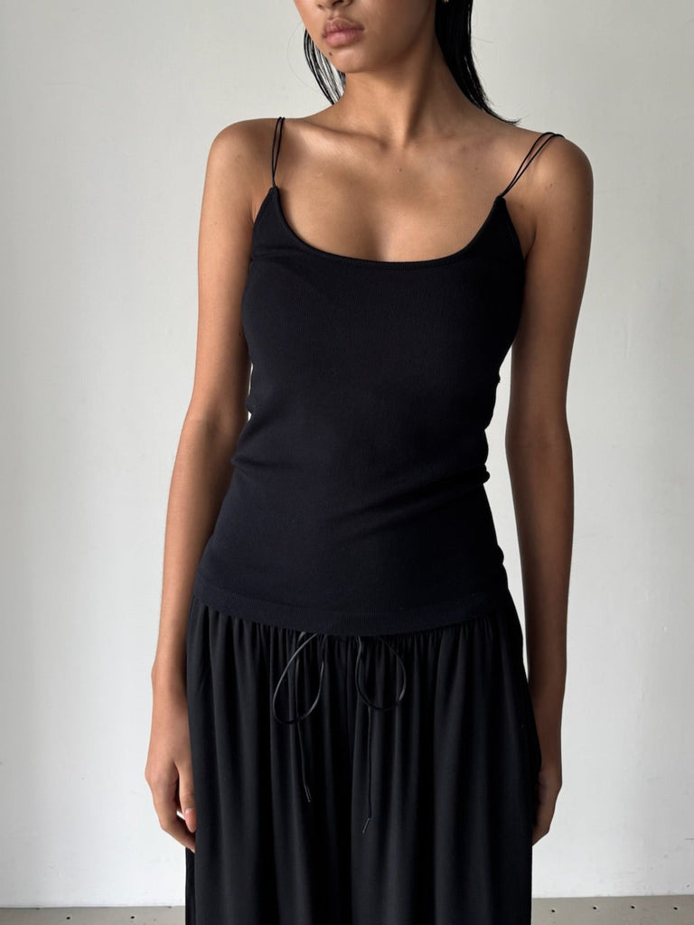 COLLAGEN RIBBED STRAPPY TOP BLACK