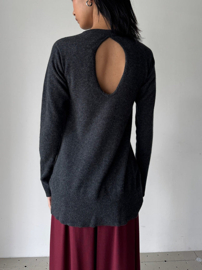 CASHMERE OPEN-BACK KNIT TOP CHARCORL