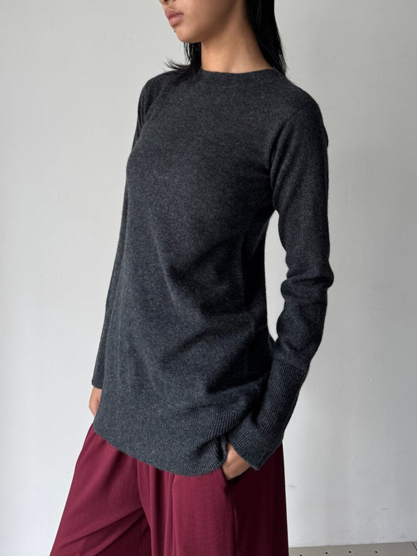 CASHMERE OPEN-BACK KNIT TOP CHARCORL