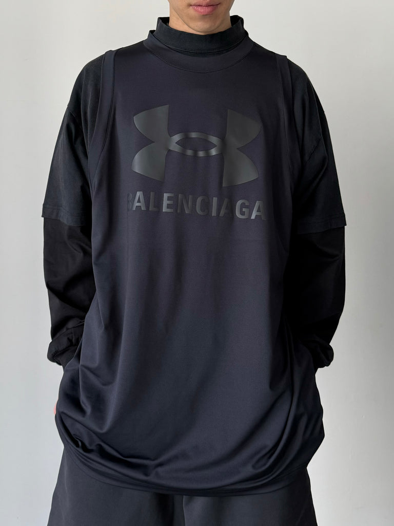 UA LAYERED T-SHIRT BLACK