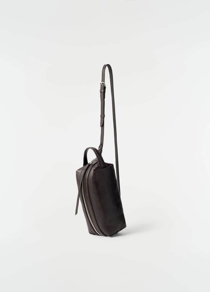 【SL0136 LL0159】SMALL CARE BAG BROWN