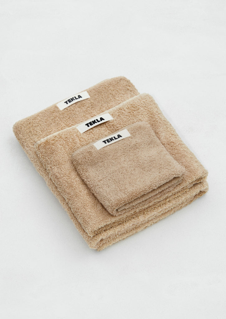 タオル AURLEE TEKLA onsen towel キーワードは“温泉とお風呂”。〈オーラリー〉と〈テクラ〉が限定